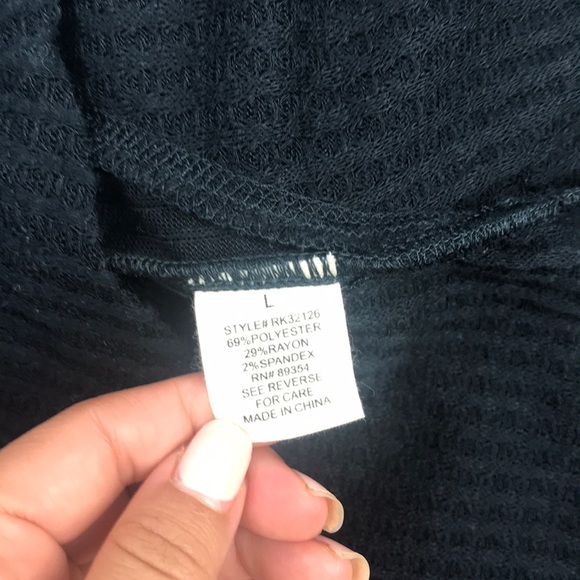 NWT Black Soft Waffle Thermal - Picture 6 of 6